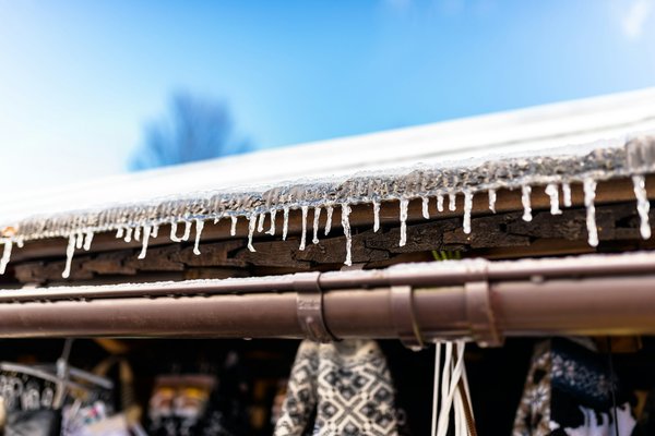 Winter in quebec and its effect on gutters: what to know
